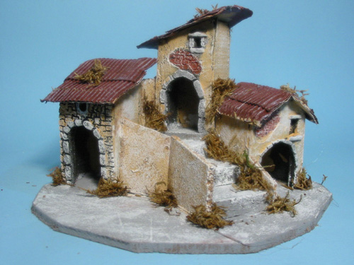 Gruppo case in cartoncino-sughero cm. 17x15x11